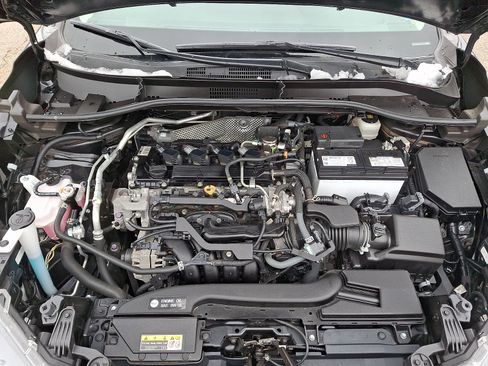 Certified 2022 Toyota Corolla Cross XLE w/ Convenience Package image 26