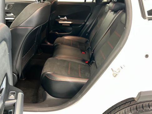 Used 2023 Mercedes-Benz GLA 250 image 21