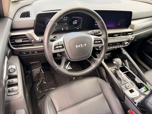 Used 2023 Kia Telluride S FWD image 21