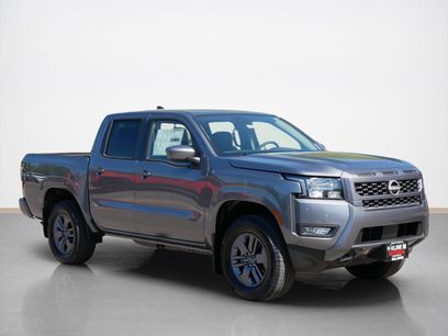 New 2025 Nissan Frontier SV w/ SV Convenience Package