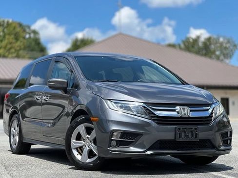 Used 2018 Honda Odyssey EX image 3