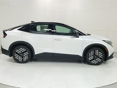 New 2026 Nissan Leaf SV+ image 9