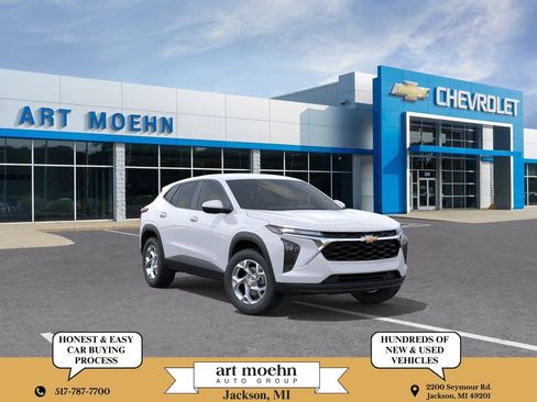 New 2026 Chevrolet Trax LS w/ LS Convenience Package FWD image 1