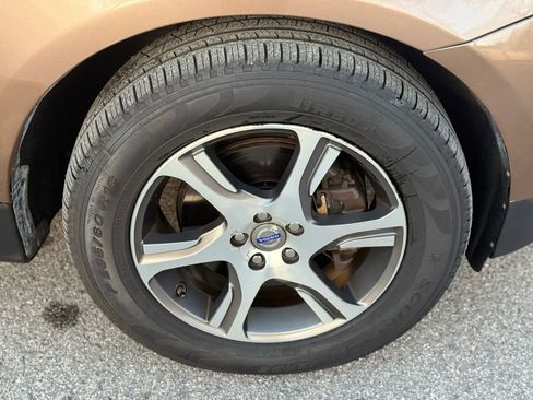 Used 2011 Volvo XC60 T6 image 14