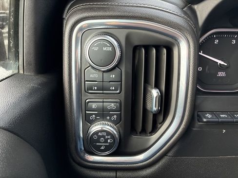 Used 2022 GMC Sierra 2500 Denali w/ Denali Black Diamond Edition image 24