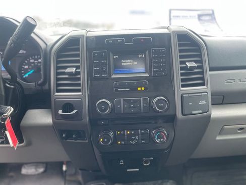 Used 2017 Ford F550 4x4 Regular Cab Super Duty image 13