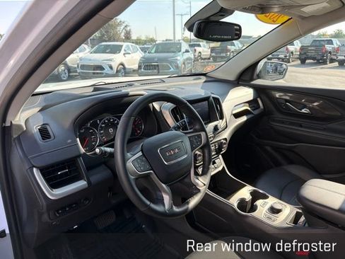 Used 2024 GMC Terrain Denali w/ Denali Premium Package AWD/4WD image 19