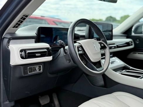 Used 2025 Lincoln Aviator Reserve w/ Jet Appearance Package AWD/4WD image 15