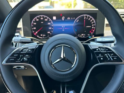 New 2025 Mercedes-Benz S 580e 4MATIC Sedan image 17