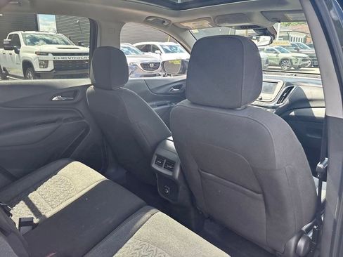 Used 2022 Chevrolet Equinox LT image 43