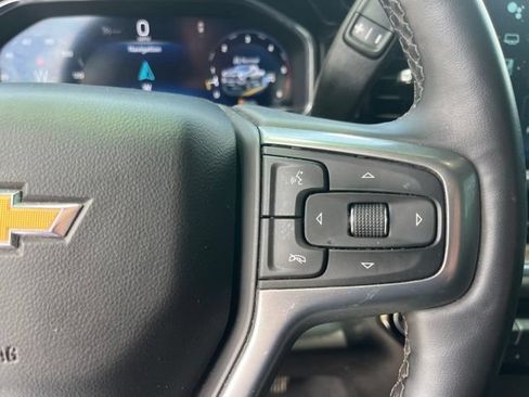 Used 2024 Chevrolet Silverado 2500 LT AWD/4WD image 18