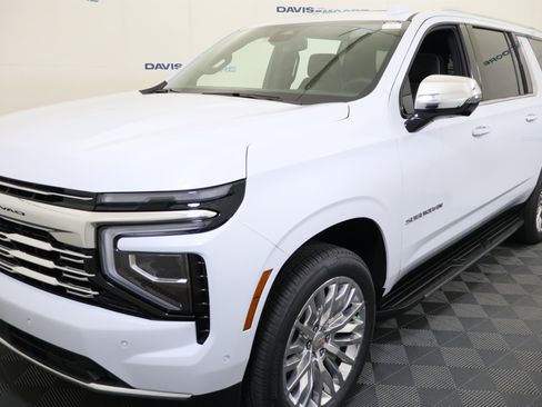 New 2026 Chevrolet Suburban Premier w/ Sun And Tow Package image 12