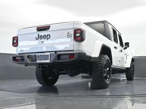 Used 2024 Jeep Gladiator Sport image 63