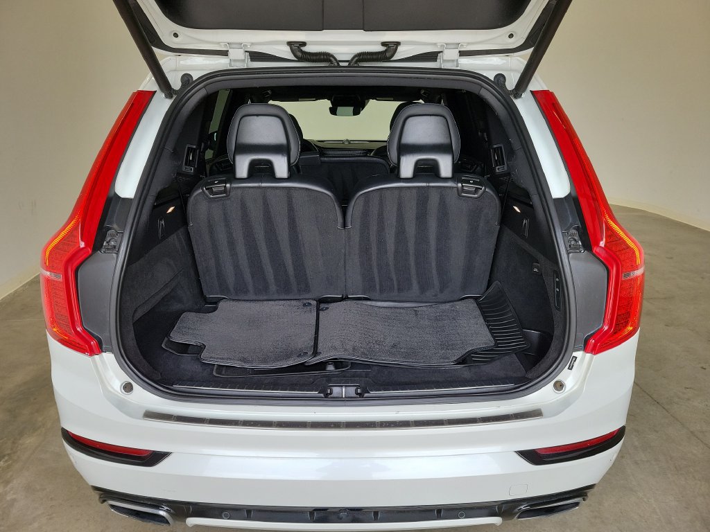 Used 2021 Volvo XC90 T6 R-Design w/ Advanced Package AWD/4WD image 10