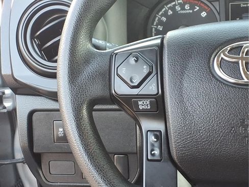 Used 2021 Toyota Tacoma SR AWD/4WD image 21