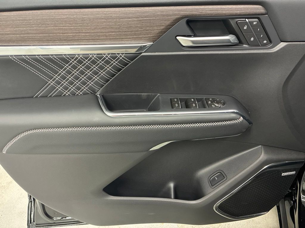 New 2027 GMC Acadia Denali AWD/4WD image 27