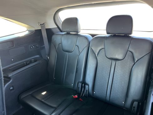 Used 2022 Kia Sorento S image 12