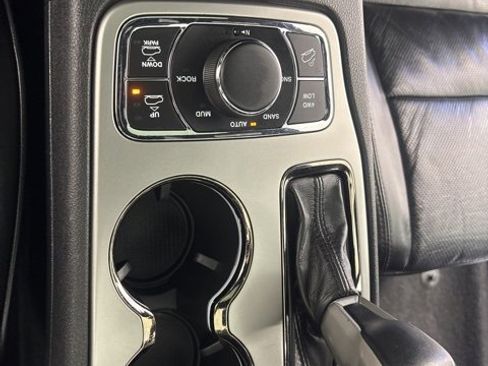 Certified 2019 Jeep Grand Cherokee High Altitude image 21