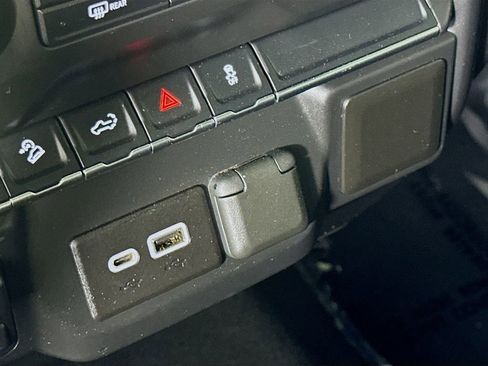 Used 2021 Chevrolet Silverado 1500 Custom Trail Boss w/ Safety Confidence Package image 31