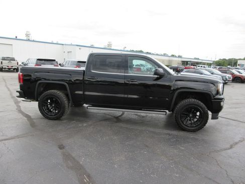 Used 2018 GMC Sierra 1500 Denali w/ Denali Ultimate Package AWD/4WD image 2