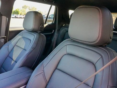 New 2026 GMC Terrain Elevation w/ Elevation Premium Package AWD/4WD image 13