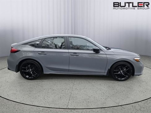 Used 2025 Honda Civic Sport image 5