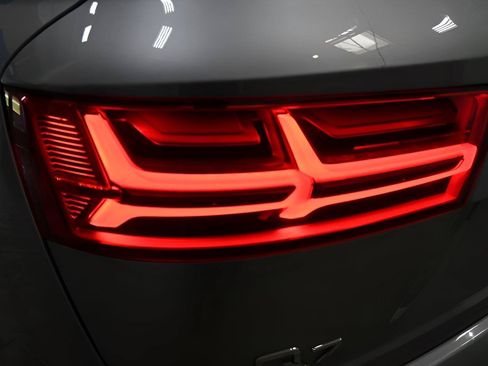 Used 2017 Audi Q7 2.0T Premium Plus w/ Premium Plus Package AWD/4WD image 39
