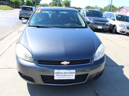Used 2011 Chevrolet Impala LT w/ Luxury Edition Package FWD image 7