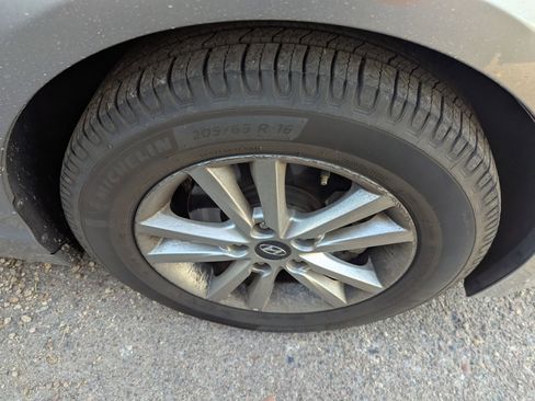 Used 2017 Hyundai Sonata SE image 5