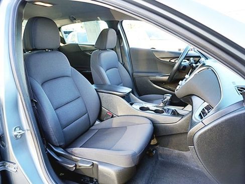 Used 2023 Chevrolet Malibu LT w/ Sport Edition image 12