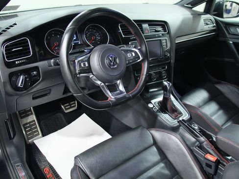 Used 2016 Volkswagen GTI 4-Door FWD image 17