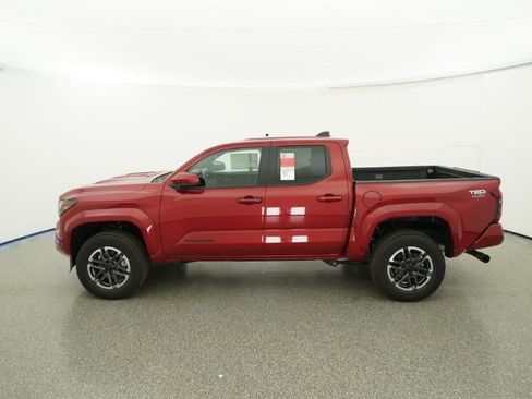 New 2025 Toyota Tacoma TRD Sport image 3