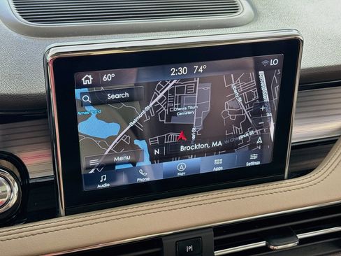 Used 2021 Lincoln Corsair AWD w/ Premium Package image 2