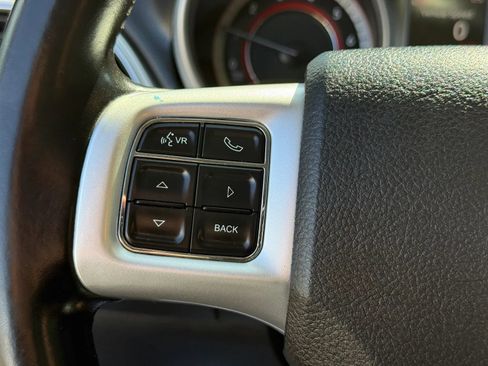 Used 2020 Dodge Journey SE w/ SE Popular Equipment Group FWD image 26