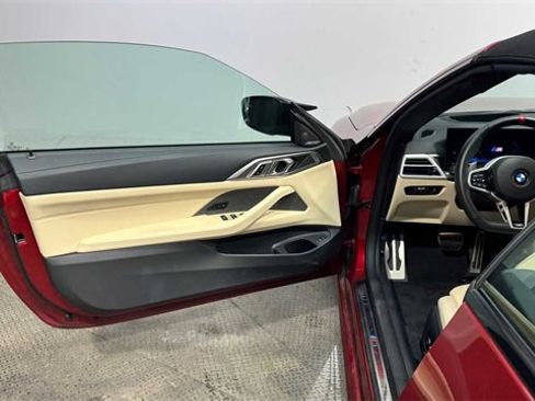 Used 2025 BMW M440i Convertible image 13