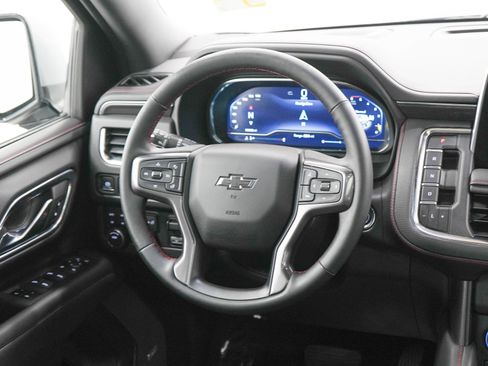 Used 2023 Chevrolet Suburban RST w/ Luxury Package AWD/4WD image 15