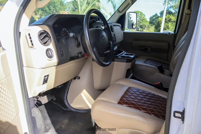 Used 2017 Ford E-450 and Econoline 450 Super Duty w/ Motorhome Prep Package RWD image 61