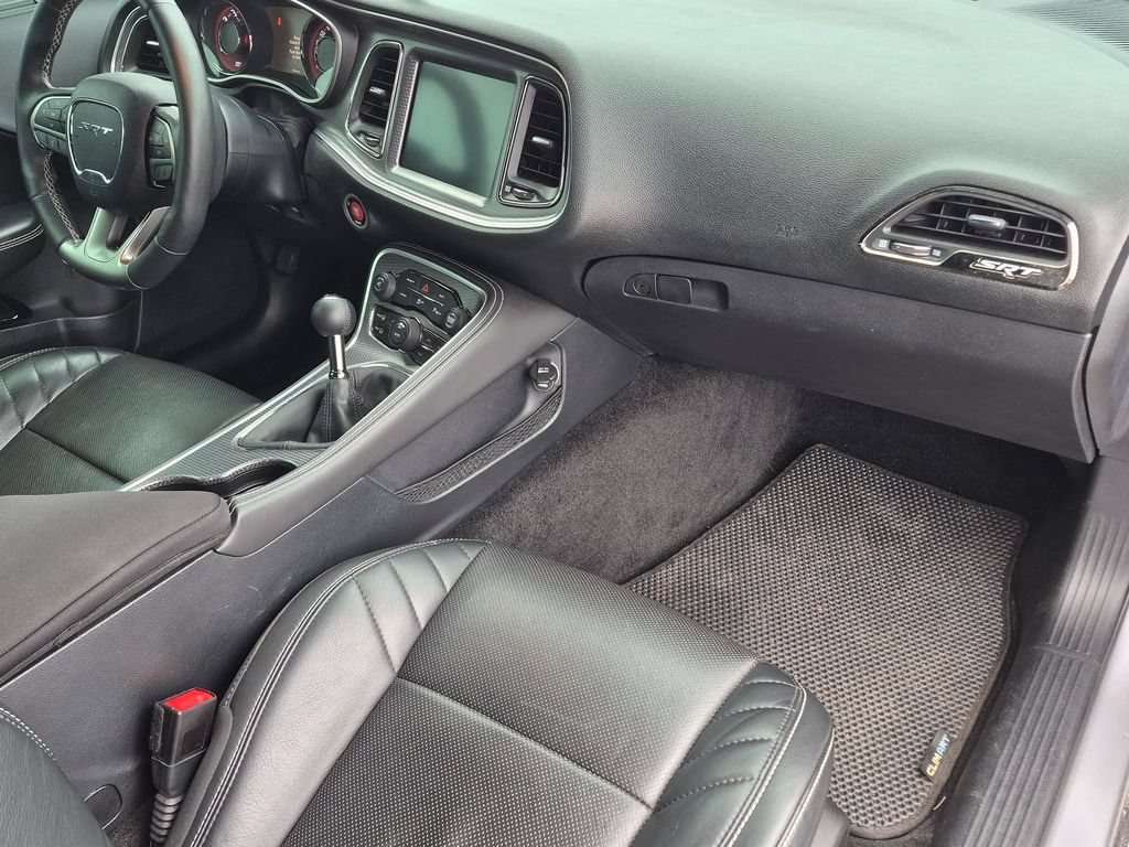 Used 2015 Dodge Challenger SRT Hellcat RWD image 17