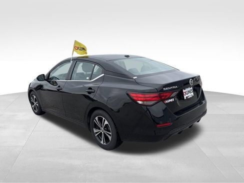 Used 2023 Nissan Sentra SV image 7