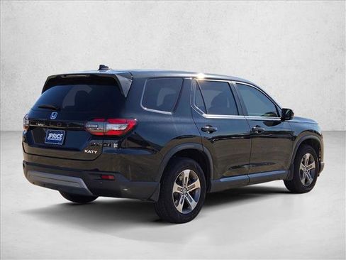 Used 2025 Honda Pilot EX-L image 5