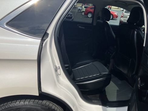 Used 2016 Ford Edge SEL w/ Equipment Group 201A AWD/4WD image 22