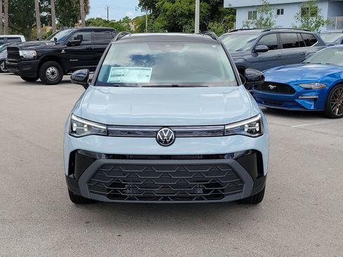 New 2026 Volkswagen Taos SE FWD image 2