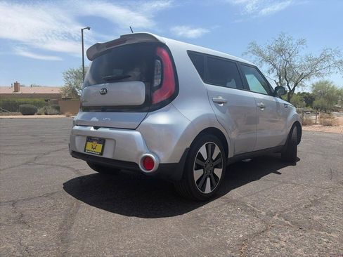 Used 2015 Kia Soul ! w/ Sun & Sound Package FWD image 4