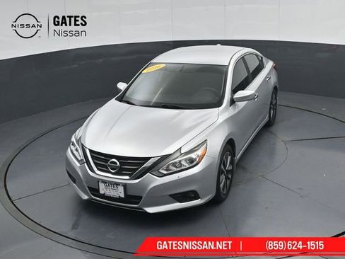 Used 2016 Nissan Altima 2.5 SV FWD image 44