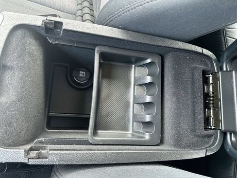Used 2023 Chrysler 300 Touring RWD image 53