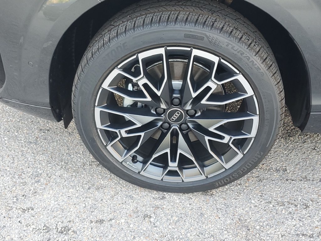New 2026 Audi Q3 quattro 2.0T AWD/4WD image 13