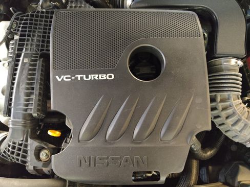 Used 2020 Nissan Altima 2.0 Platinum FWD image 30