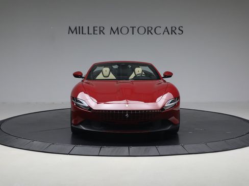Certified 2025 Ferrari Roma Spider RWD image 13