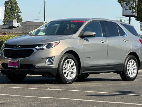 Used 2018 Chevrolet Equinox LT FWD image 9