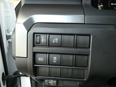 Used 2025 Toyota Tacoma TRD Sport image 76